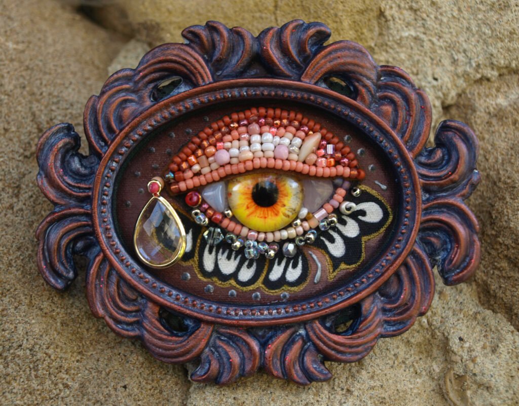 Broche 22