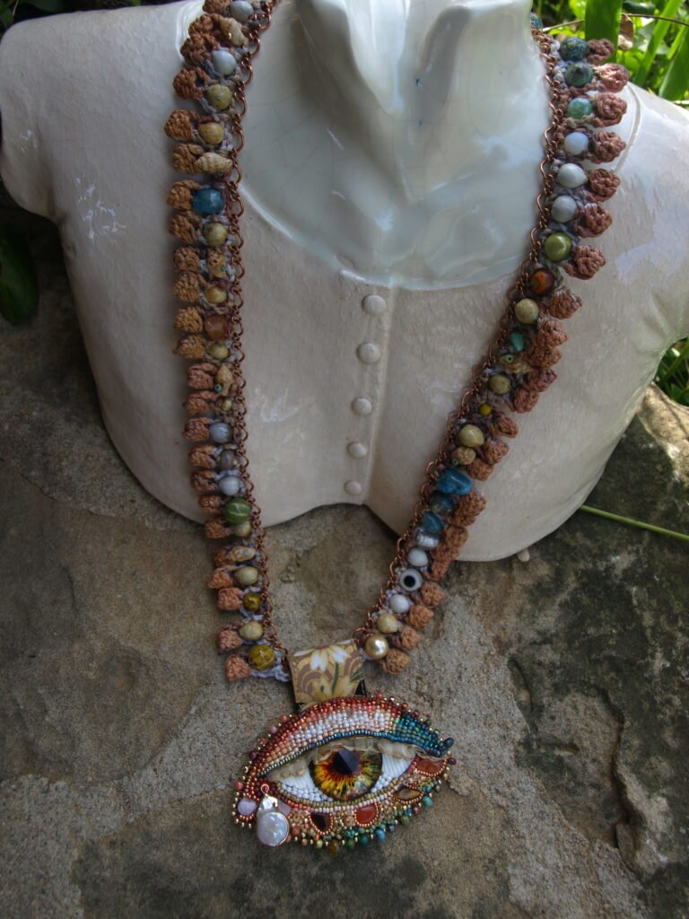 Collier , Sautoir (adopté)