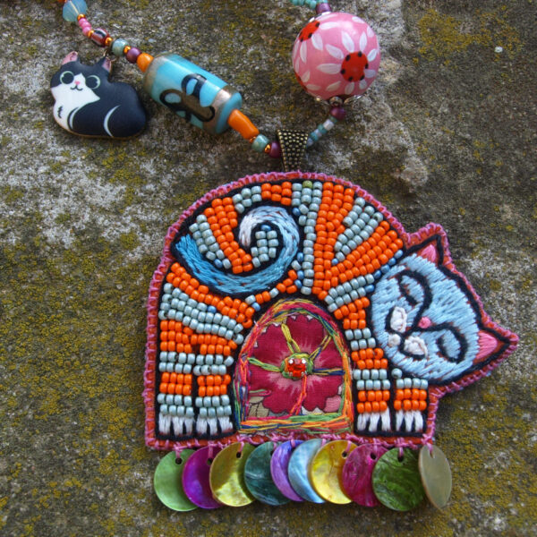 Le chat bleu ( collier)