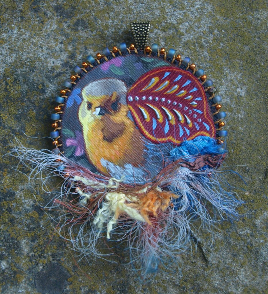 "Le nid de soie " pendentif